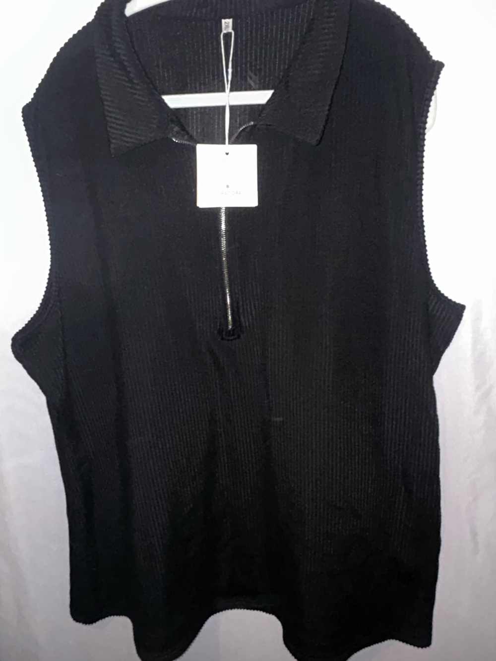 Noracora Sleeveless Black Ribbed Polo Zip-Front Top